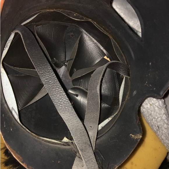 Full size real heavy spartan helmet w horse hair - Picture 3 of 3